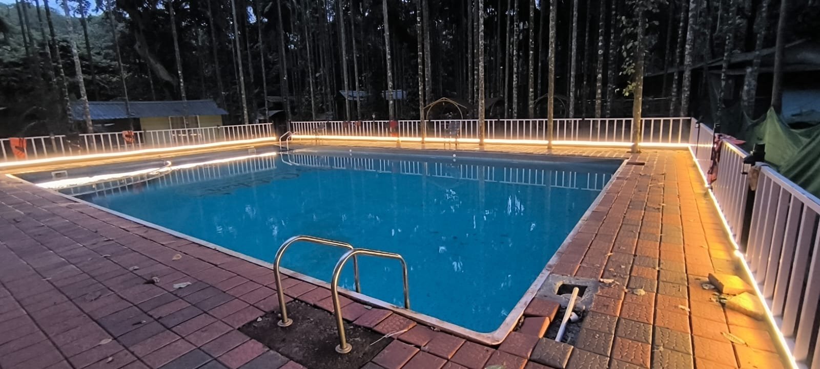 Jungle Homestay AC Room - 1 Night / 2 Days Luxury Package